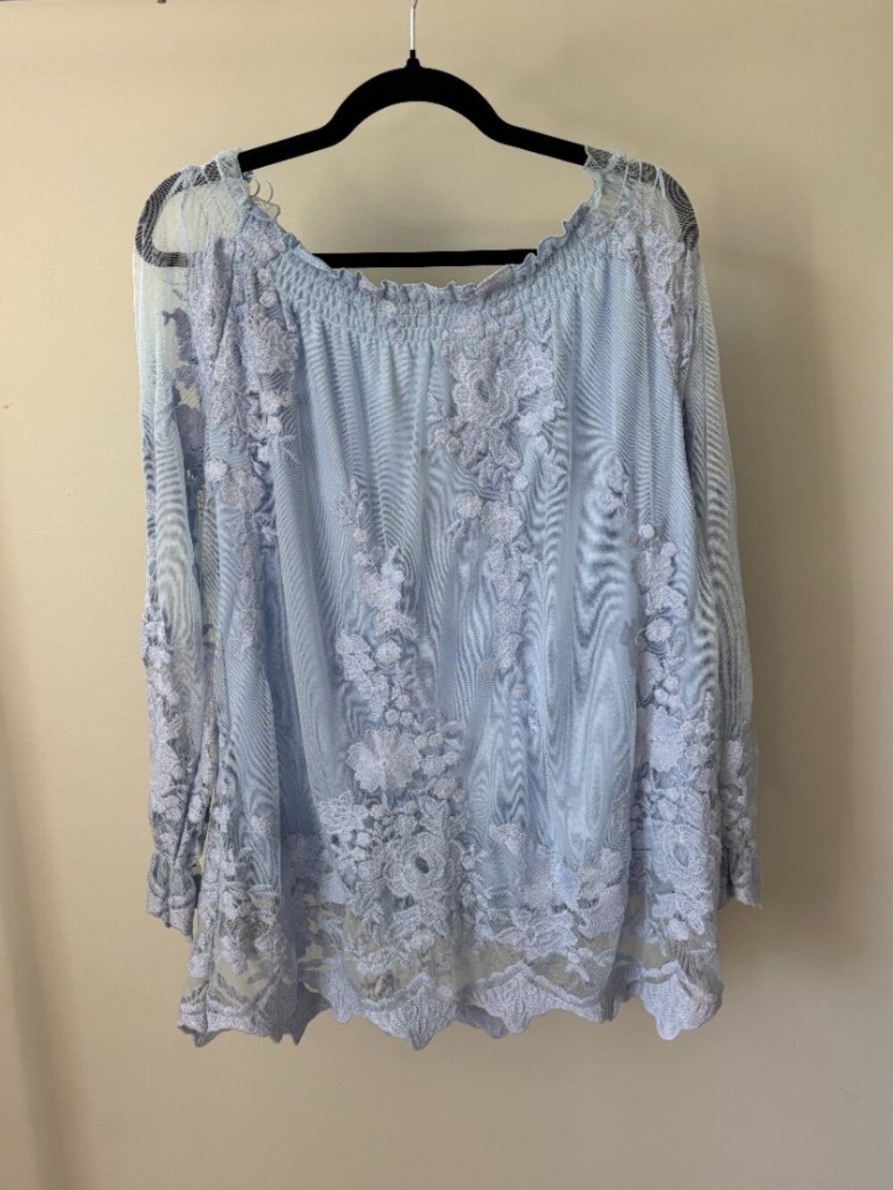 Marled Chambray Blue Off-Shoulder Lace Blouse Large NWT - Picture 4 of 7